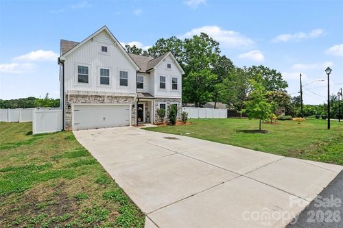 2334 Waverly Dr, Monroe, NC, 28112-2424 | Card Image