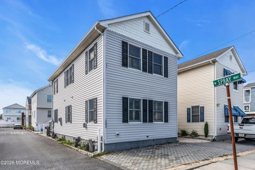 102 W Spray Way, Lavallette, NJ, 08735-1942 | Card Image
