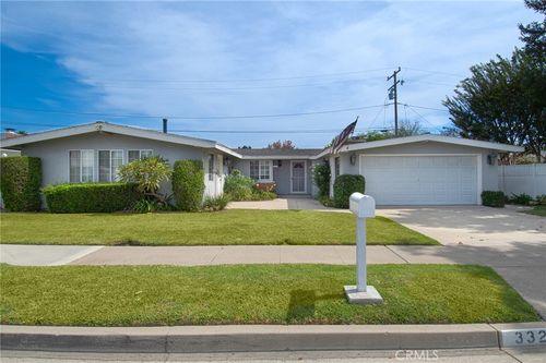 332 Walnut St, Costa Mesa, CA, 92627-2334 | Card Image