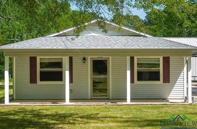 308 N Dogwood St, House other with 2 bedrooms, 2 bathrooms and null parking in Ore City TX | Image 31