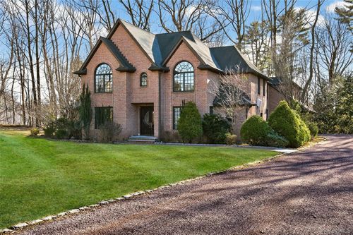 3 Chestnut Ct, Old Westbury, NY, 11568-1627 | Card Image