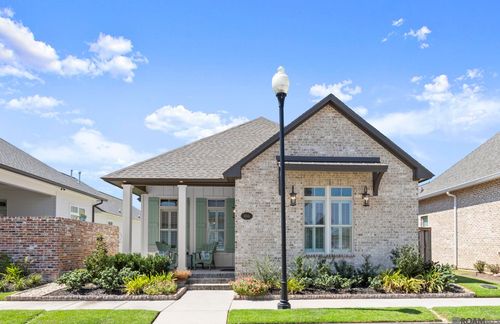 4946 Fairbanks Ave, Gonzales, LA, 70737-8265 | Card Image