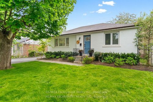 354 Bartos Dr, Oakville, ON, L6K3E6 | Card Image
