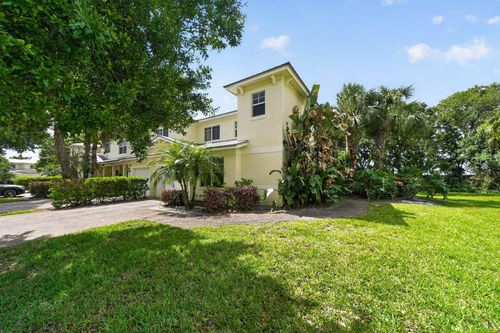2535 Creekside Dr, FORT PIERCE, FL, 34981-5113 | Card Image