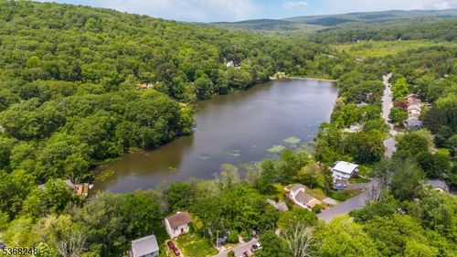 54 E Shore Trl, Hardyston, NJ, 07460-1317 | Card Image