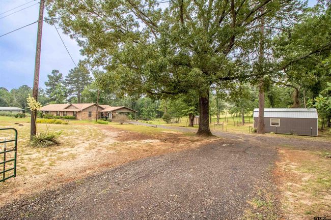 13402 County Road 1131, House other with 3 bedrooms, 2 bathrooms and null parking in Flint TX | Image 39