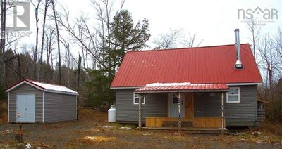 802 Valley Rd, Home with 3 bedrooms, 1 bathrooms and null parking in Wentworth NS | Image 1