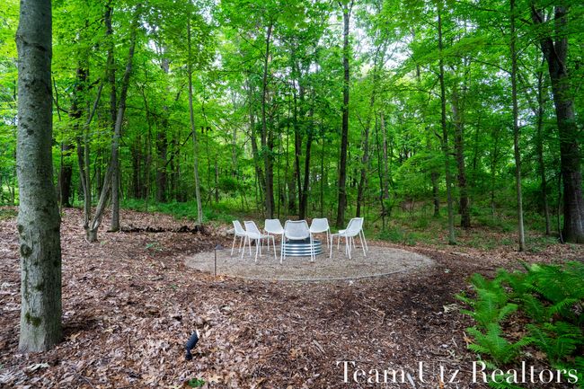 Sitting area by the barn | Image 75