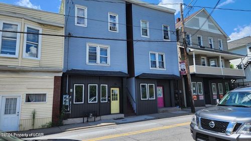 594 Main St, Edwardsville, PA, 18704-2505 | Card Image