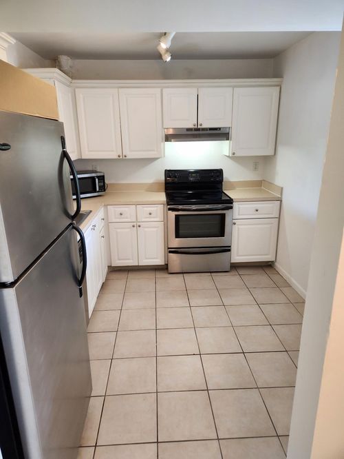 402-731 N Pine Island Rd, Plantation, FL, 33324-1326 | Card Image