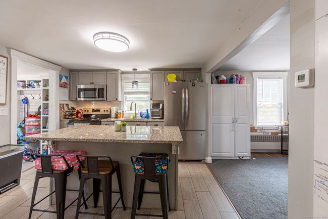 12 John St, House other with 3 bedrooms, 2 bathrooms and 4 parking in Killingly CT | Image 12