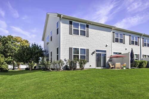 483 Dancer Ln, Oswego, IL, 60543-4018 | Card Image