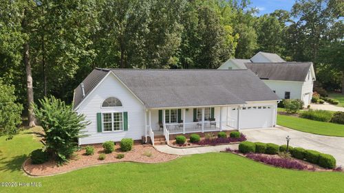 101 Pamlico Pl, Chocowinity, NC, 27817-8998 | Card Image
