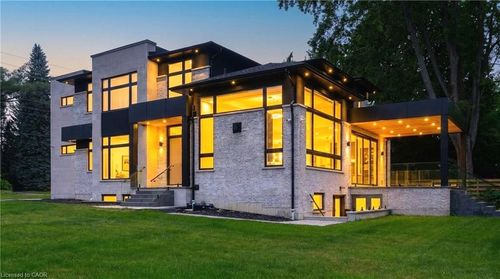 1143 Kane Rd, Mississauga, ON, L5H2M2 | Card Image