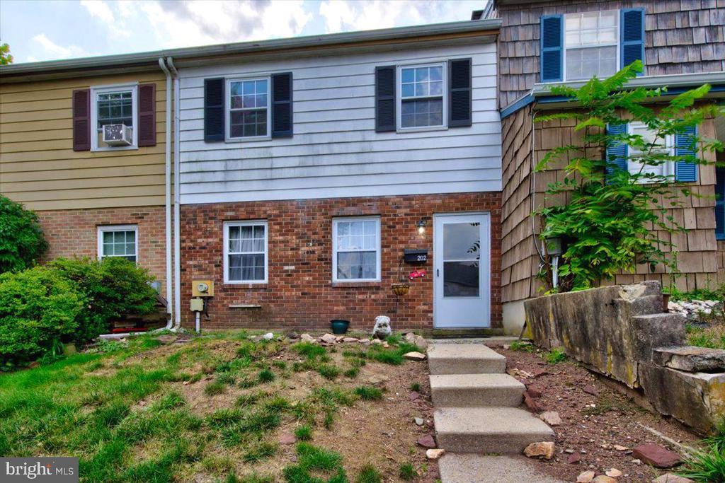 Lexington Rd, Schwenksville, PA 19473