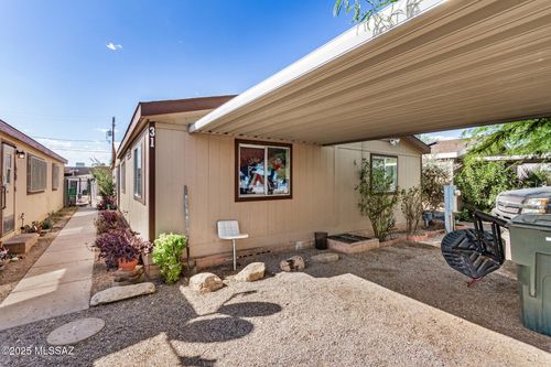 31 W 32nd St, Tucson, AZ, 85713-3432 | Card Image