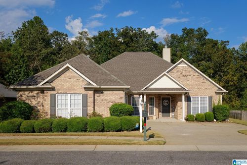 402 Chesser Plantation Ln, CHELSEA, AL, 35043-8187 | Card Image