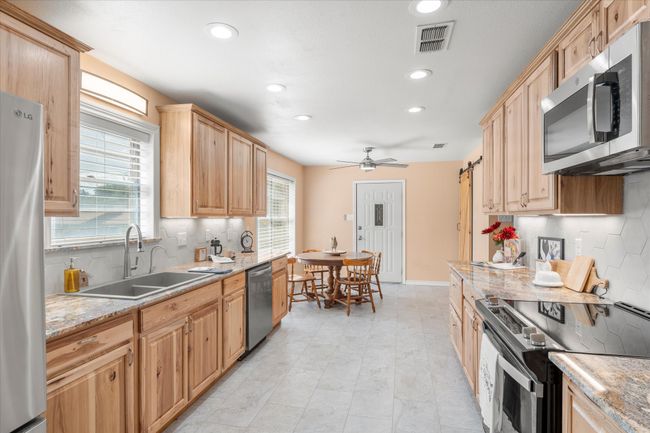 314 Cedar St, House other with 3 bedrooms, 2 bathrooms and null parking in Mt Pleasant TX | Image 8