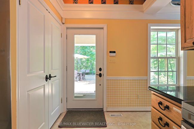5 Philip St, House other with 7 bedrooms, 5 bathrooms and 5 parking in Huron ON | Image 15