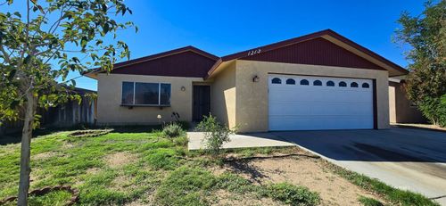 1213 W Willow Ave, Ridgecrest, CA, 93555-4844 | Card Image