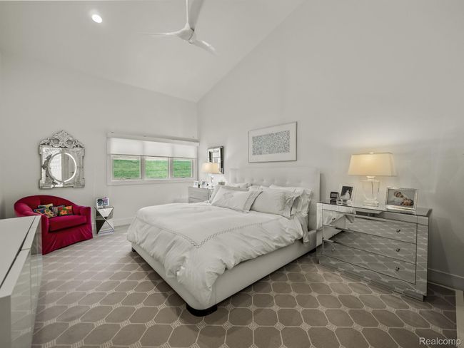 20-web-or-mls-P2199345.jpg | Image 18