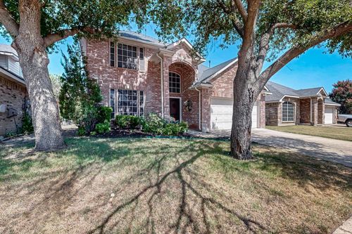 624 Babbling Brook Dr, Saginaw, TX, 76179-0942 | Card Image