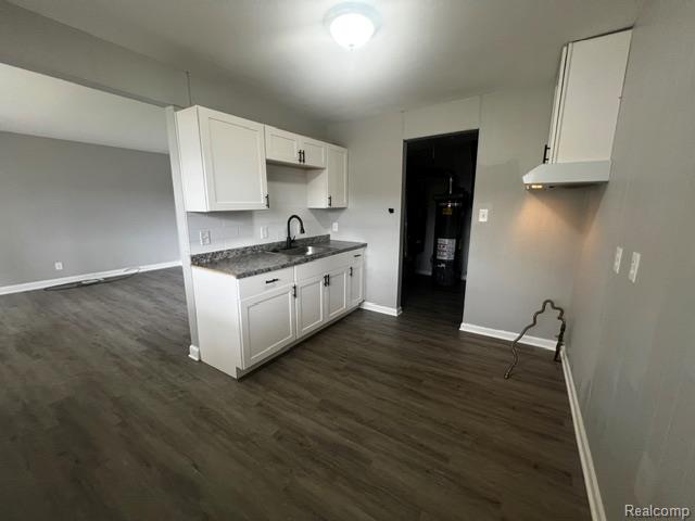 Residential Lease in Lincoln Park 3