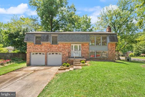 8803 Hayload Ct, SPRINGFIELD, VA, 22153-1211 | Card Image