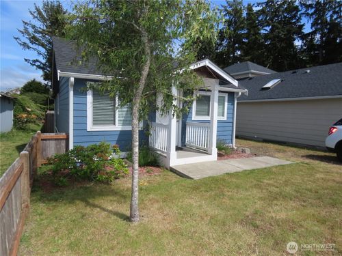 608 S Forrest St, Westport, WA, 98595 | Card Image