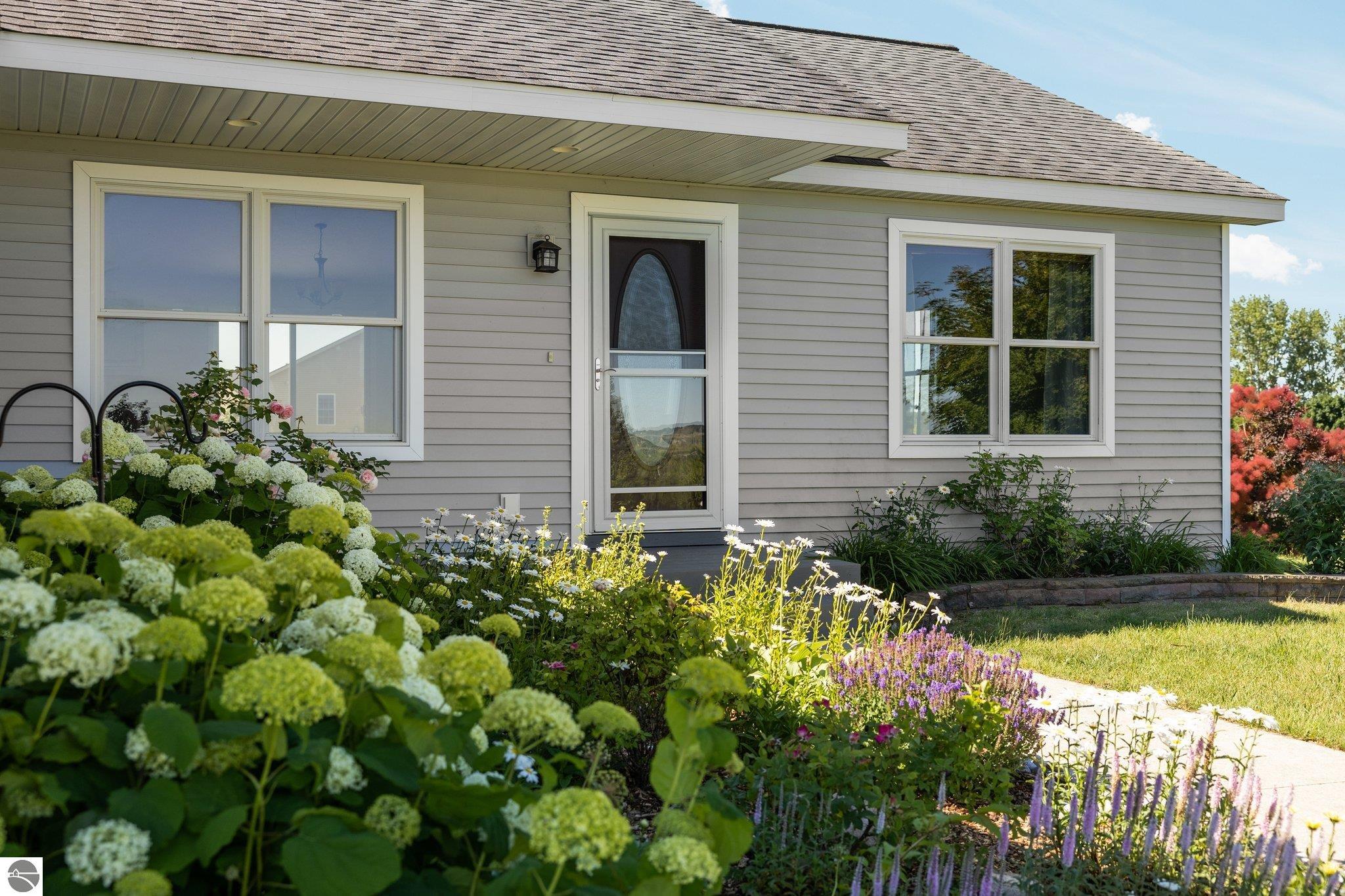 Meadow View Dr, Suttons Bay, MI 49682