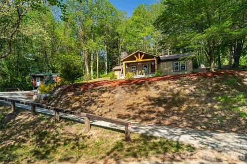 328 Old Greenville Rd, Zirconia, NC, 28790-8602 | Card Image