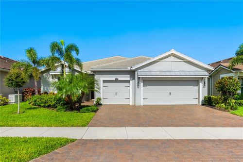 8621 Sundance Loop, SARASOTA, FL, 34238-2675 | Card Image