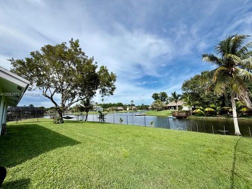 5796 Sw 89th Way, Cooper City, FL, 33328-5160 | Card Image