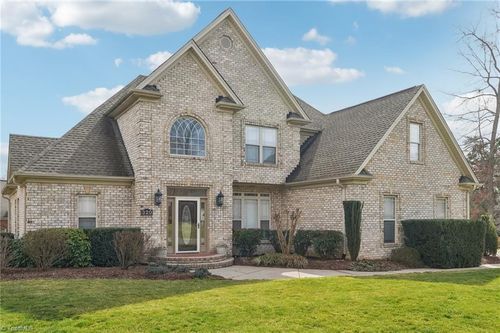 320 Panther Crk Court, Winston-Salem, NC, 27107 | Card Image