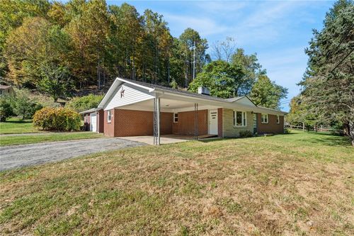 118 Rainbow Trl, Boone, NC, 28607-6958 | Card Image