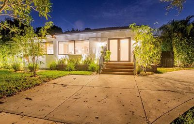 101 Nw 102nd St, House other with 5 bedrooms, 3 bathrooms and null parking in Miami Shores FL | Image 2