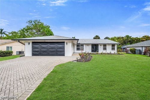 225 Pebble Beach Cir, NAPLES, FL, 34113-7654 | Card Image