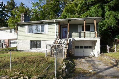 1019 Belmont St, Charleston, WV, 25314-1738 | Card Image