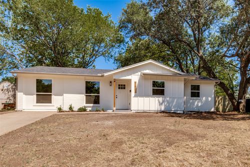 1631 Western Park Court, Dallas, TX, 75211 | Card Image