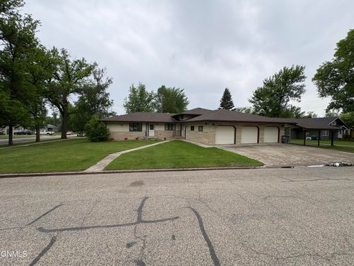 c-21 6th Ave Nw, LaMoure, ND, 58458-7342 | Card Image