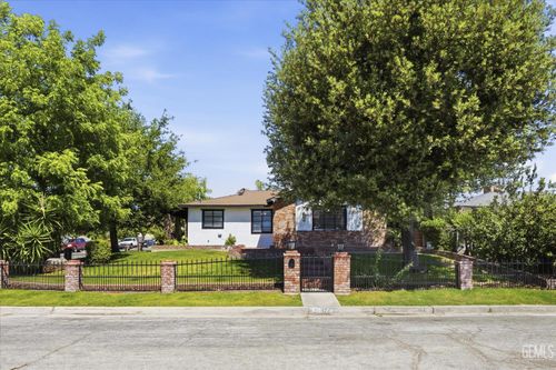 2707 Anza St, Bakersfield, CA, 93305-3111 | Card Image