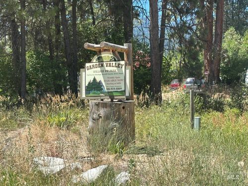 422 S Middlefork Rd, Garden Valley, ID, 83622-8010 | Card Image