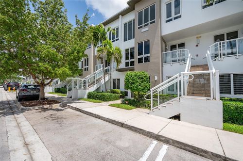 204-10265 Nw 63rd Ter, Doral, FL, 33178-3077 | Card Image