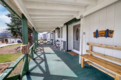 311 2nd St S, Cascade, MT, 59421-5403 | Card Image