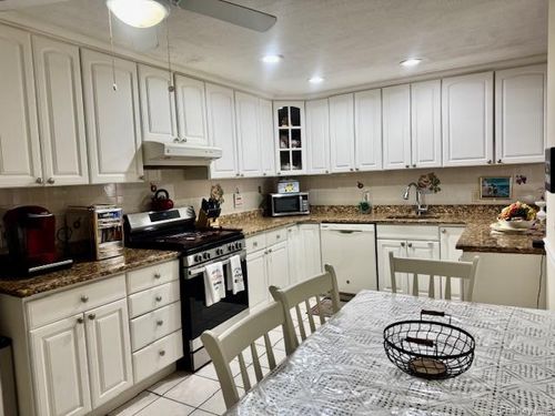 344 Rose St, Massapequa Park, NY, 11762-1138 | Card Image