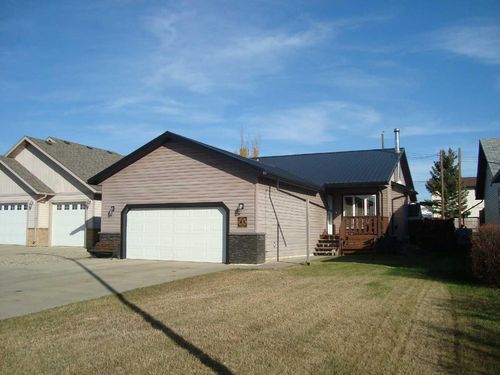 3 Regency Close, Trochu, AB, T0M2C0 | Card Image