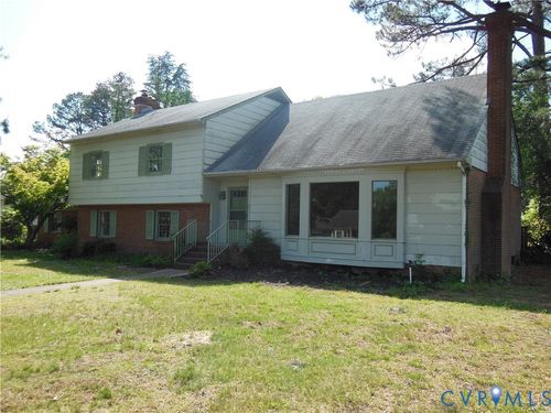 8218 Overbury Rd, Richmond, VA, 23227-1636 | Card Image