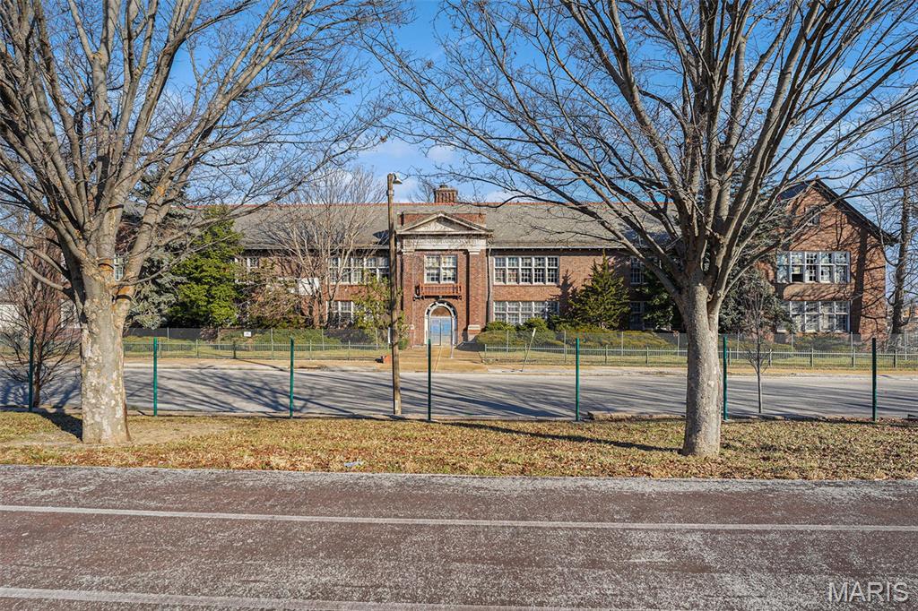 Commercial Sale in St Louis