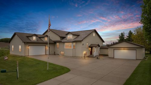 9020 120th Ave, BLOOMER, WI, 54724-4318 | Card Image