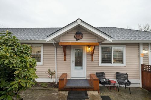 7334 Alder St, Mission, BC, V2V3N9 | Card Image